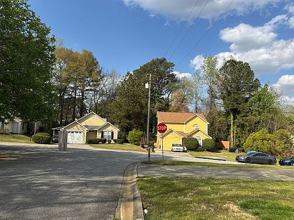 5th image of 2175 Bally Clare Ct SW