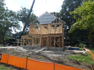 1412 Sherbrooke Rd, Chesapeake, VA 23323