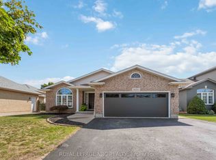 3680 Weinbrenner Rd, Niagara Falls, ON L2G 7Y4