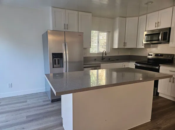 Meadow Lake Apartments