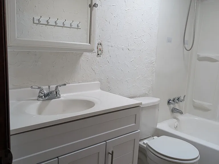 524 Ridge St — Photo 13