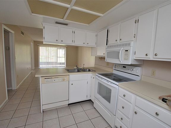 5th image of 205 Windward Pl #205