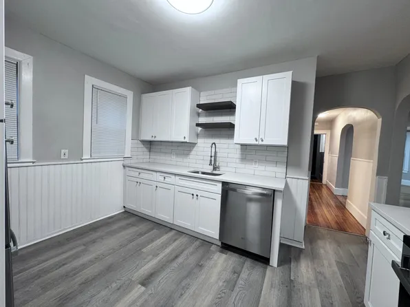 69 Conwell Ave #1, Somerville, MA 02144