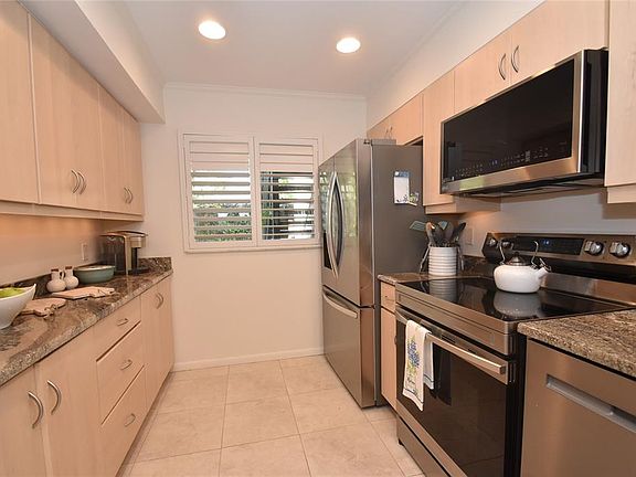 2nd image of 1510 Pelican Point Dr APT Ba168