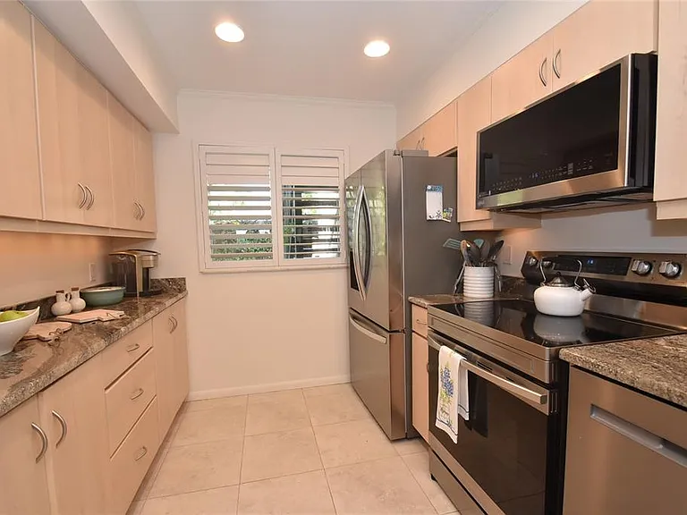 1510 Pelican Point Dr #BA168 — Photo 2
