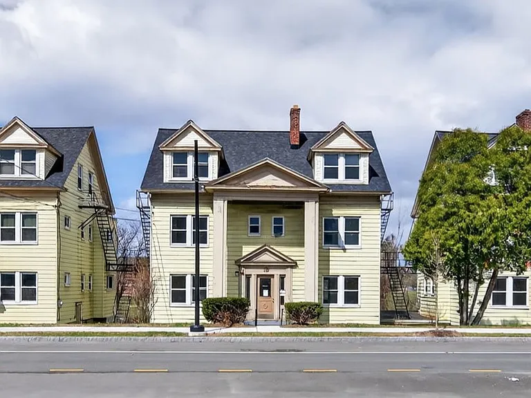 18 Brevator St — Photo 1