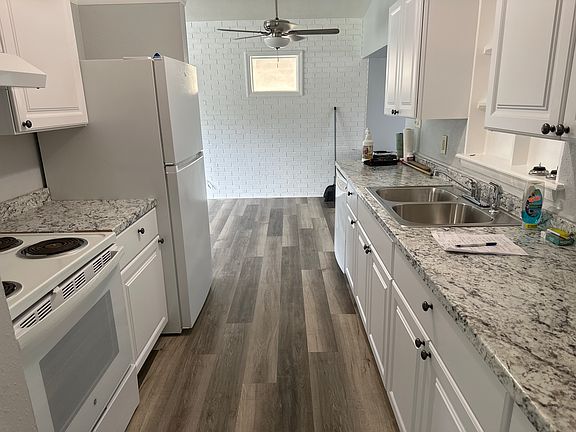 2nd image of 1110 South St