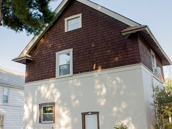 4th image of 215 Ives Ave SW