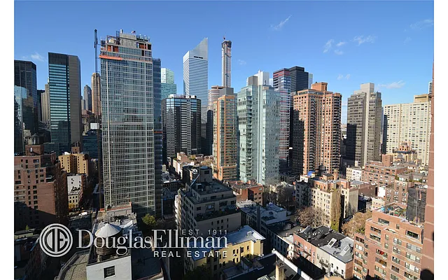 Rented by Douglas Elliman | media 33