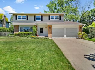 900 N Greenfield Ln, Mount Prospect, IL