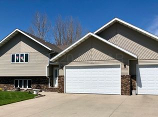 1428 Maple Ln, West Fargo, ND 58078