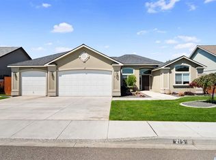 215 N Quebec St, Kennewick, WA 99336