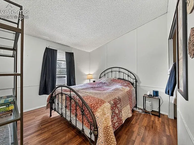 316 Comanche Village Dr — Photo 1