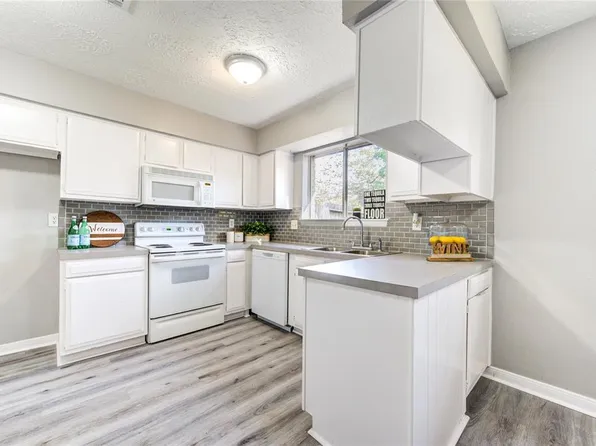 4230 Burkegate Drive, Spring, TX 77373