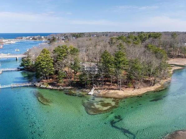 3 Pine Island, York, ME 03909
