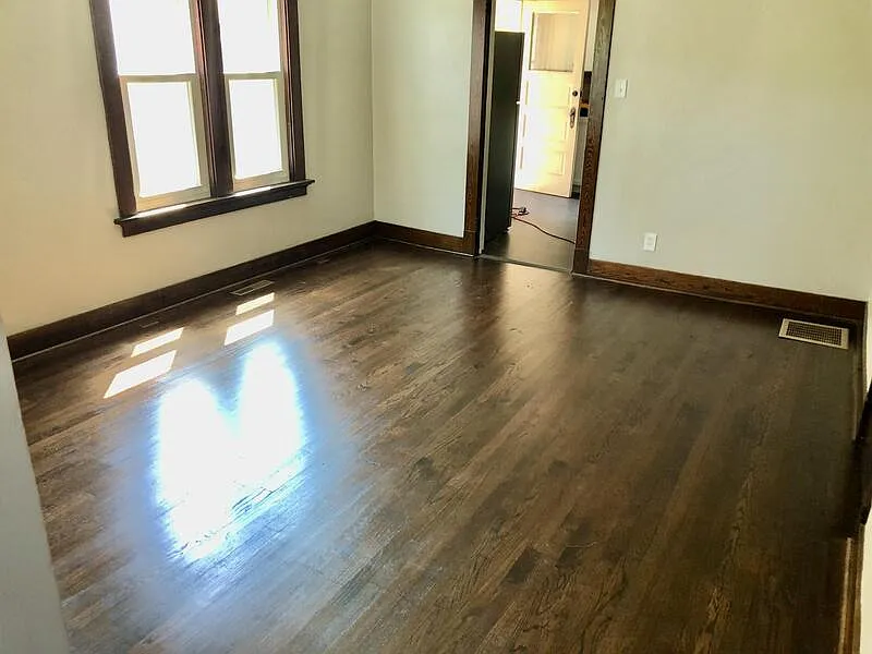 2 bed, 1.0 bath, $1,149 — Photo 4