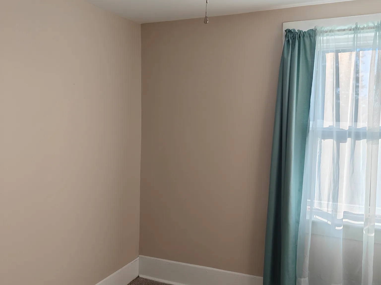 3 bed, 1184 sqft, $1,600 — Photo 3