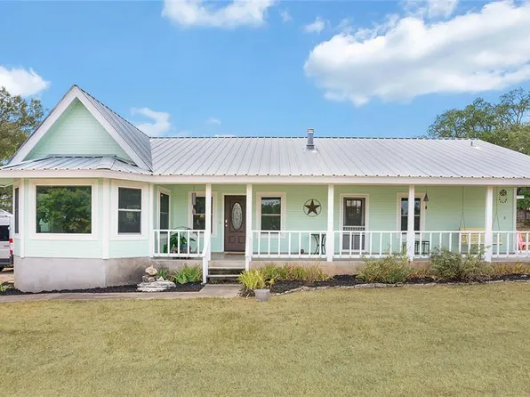 300 Chaparral Dr, Liberty Hill, TX 78642