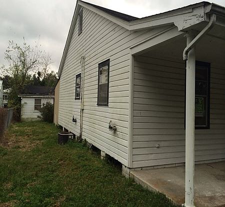 3rd image of 1302 Sylvia St