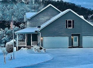 411 River Stone Dr, Blaine, TN 37709