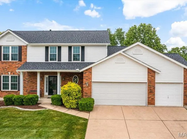 854 Chestnut Oak Dr, Saint Charles, MO 63303