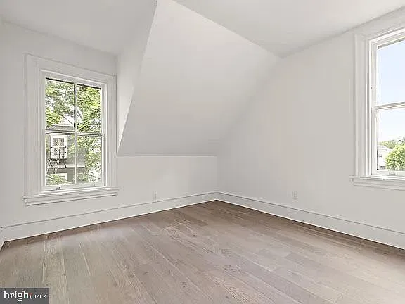 1308 State St #6 — Photo 5