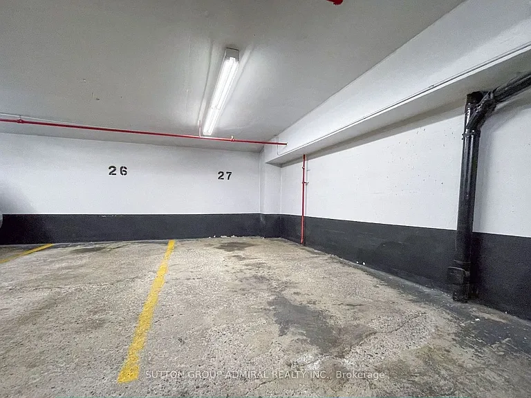 555 Yonge St #510 — Photo 24