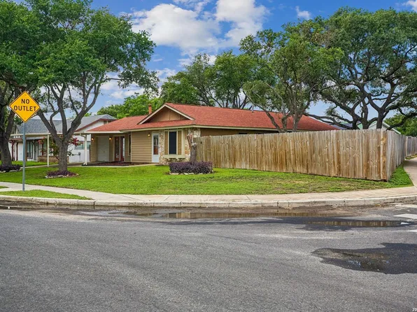 6847 Blue Lake, San Antonio, TX 78244