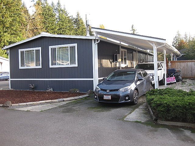CORNER LOT