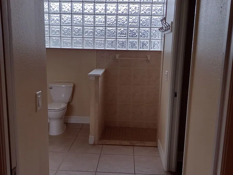 592 Dowling Cir — Photo 11