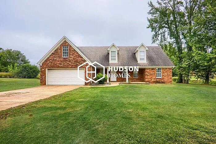 5 bed, 3.0 bath, 2231 sqft, $2,399 — Photo 1