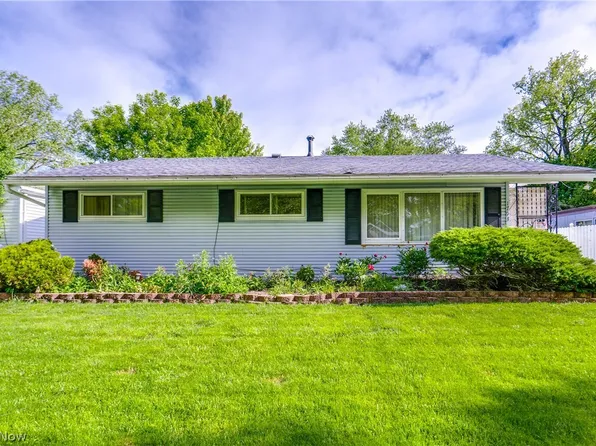 1793 Wakefield Dr, Akron, OH 44320