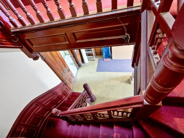 113 Halsey Street image 8 of 11