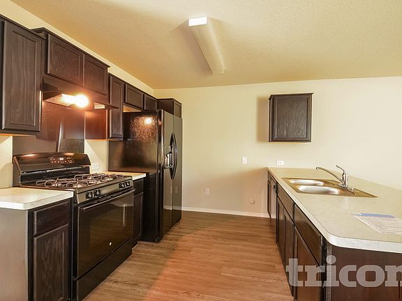 4th image of 5118 Everett Loop