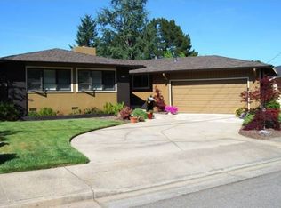 13030 Brookpark Rd, Oakland, CA 94619