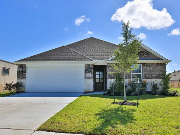 440 Fields Forest Ln, Dayton, TX 77535