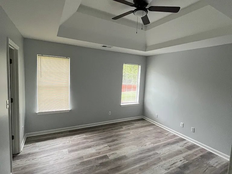 6038 Hitt Lake Ct — Photo 13