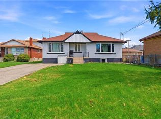 250 Grantham Ave, Saint Catharines, ON L2M4Z5