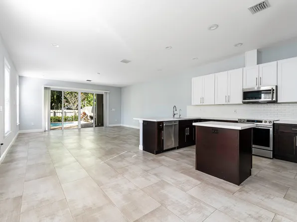 1031 NE 13th Avenue, Fort Lauderdale, FL 33304