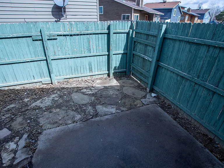 520 Wamsley Way — Photo 28