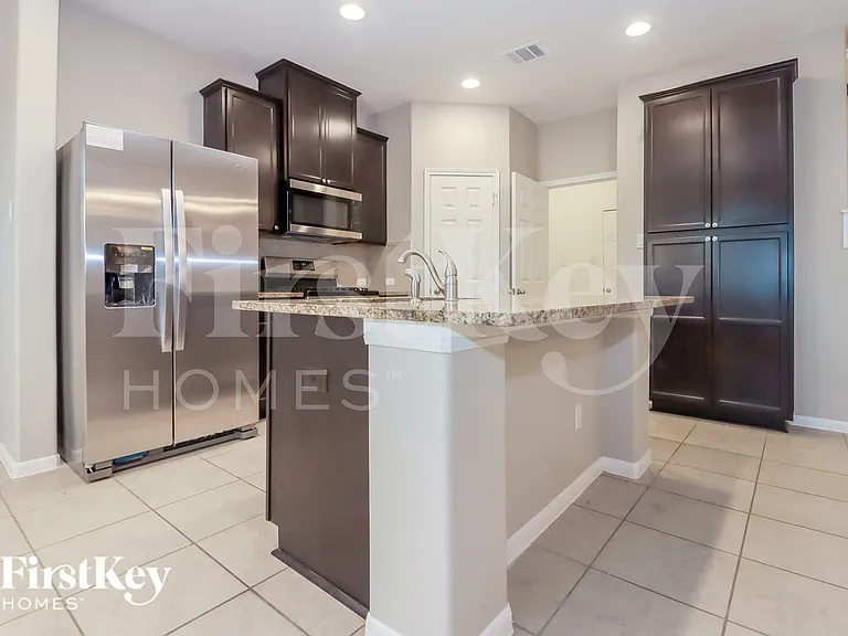 12907 Silverbank Run Dr — Photo 7