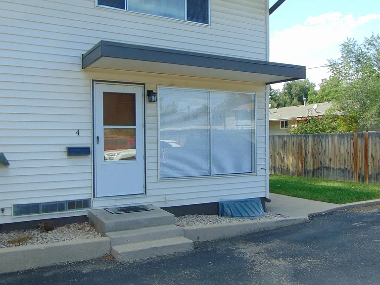 2420 Clearview Ave #4 — Photo 1
