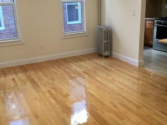 4th image of 4130 49th St APT 2R