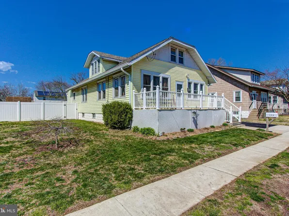 125 Clover Ave, Croydon, PA 19021