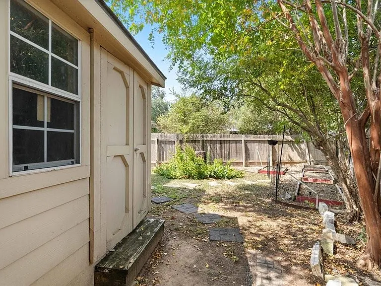 4504 Wild Dunes Ct — Photo 37