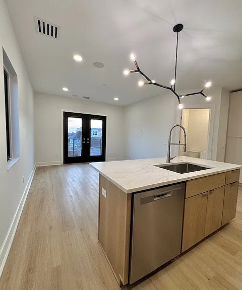 85 W High St #3R — Photo 16