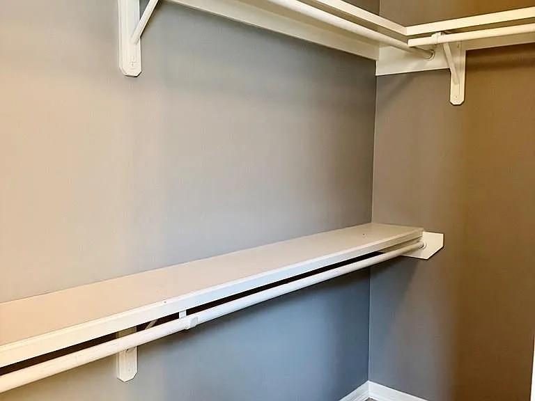 3310 Legacy Ln — Photo 17