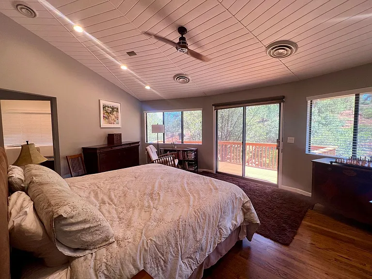 335 Foothills South Dr — Photo 45