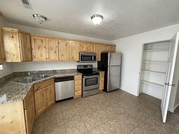 3rd image of 2133 E 12th St