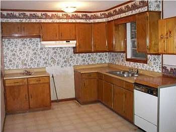 2nd image of 2460 Gator Dr